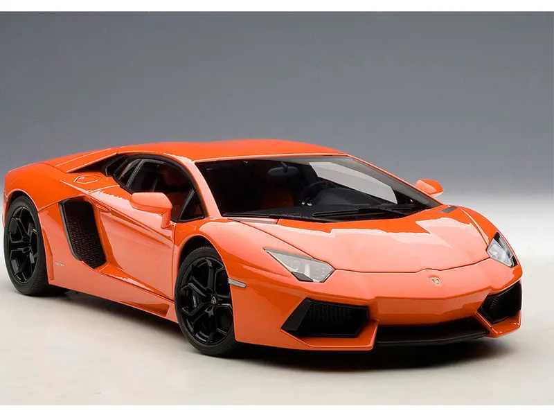 1:18 Lamborghini Aventador Lp700-4 -- Arancio Argos (Orange) -- Autoart 74665 1