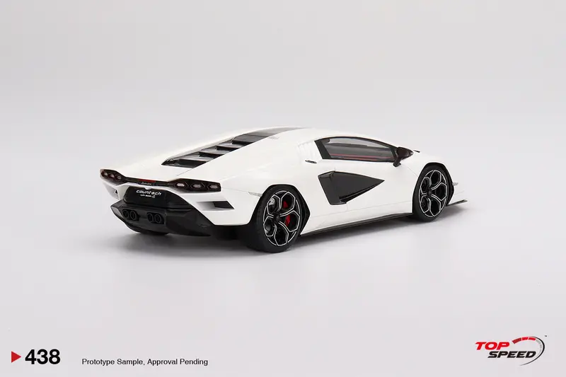 1:18 Lamborghini Countach Lpi 800-4 -- Bianco Siderale (White) -- Topspeed 2