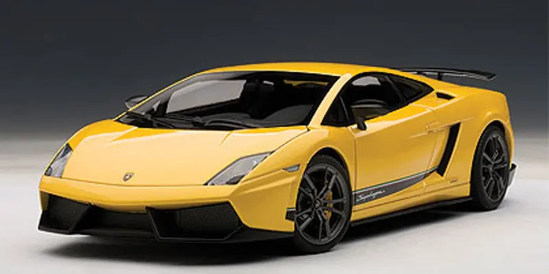 1:18 Lamborghini Gallardo Lp570-4 Superleggera -- Yellow -- Autoart 74658 1