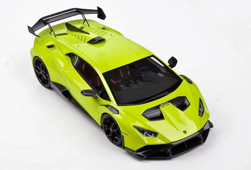 1:18 Lamborghini Huracan Sto Novitec -- Green -- Runner 1