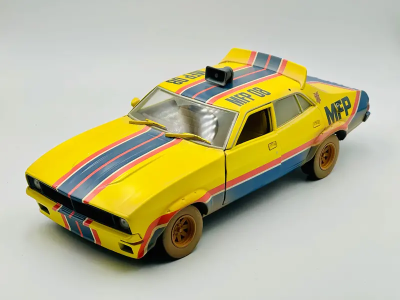 1:18 Mad Max -- *Gold Chase* Big Bopper (Dirty Version) -- Ford Xb Falcon -- Dda 1