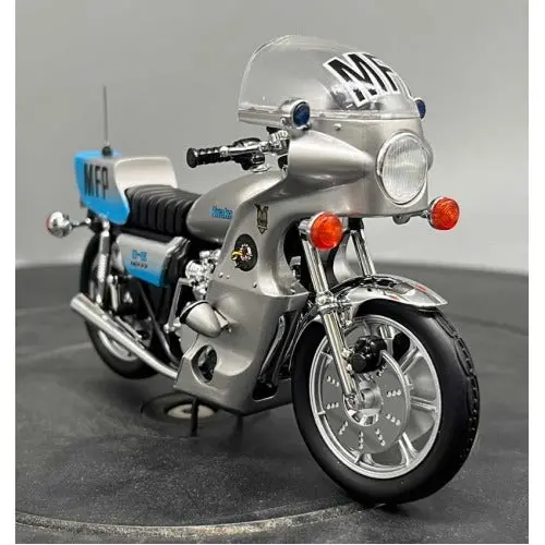 1:18 Mad Max -- Goose's Custom "Kwaka 1000" Kawasaki Police Bike -- Ace Models 1