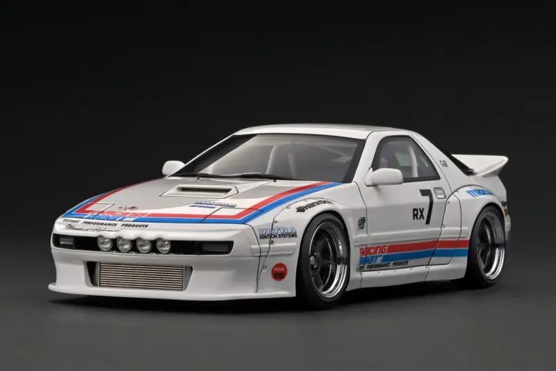 1:18 Mazda Rx-7 (Fc3s) Pandem -- White -- Ignition Model Ig2910 1