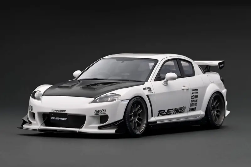 1:18 Mazda Rx-8 (Se3p) Re Amemiya -- White  -- Ignition Model Ig3175 1