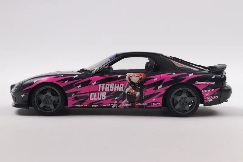 1:18 Mazda Rx7 (Fd3rs) Solido Wroks -- Itasha Club Black/Pink -- Solido 2