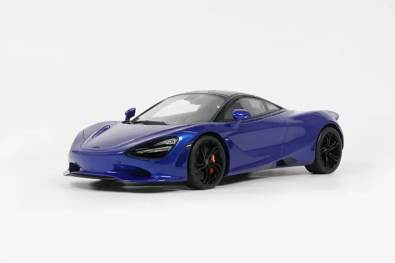 1:18 Mclaren 750S Coupe 2023 -- Blue -- Gt Spirit 1
