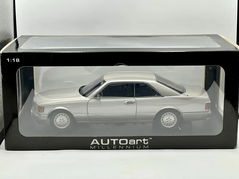 1:18 Mercedes-Benz 500 Sec Coupe C126 1986 -- Silver -- Autoart 76212 1