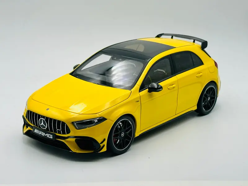1:18 Mercedes-Benz Amg A 45 S -- Sun Yellow -- Nzg 1069/61 1