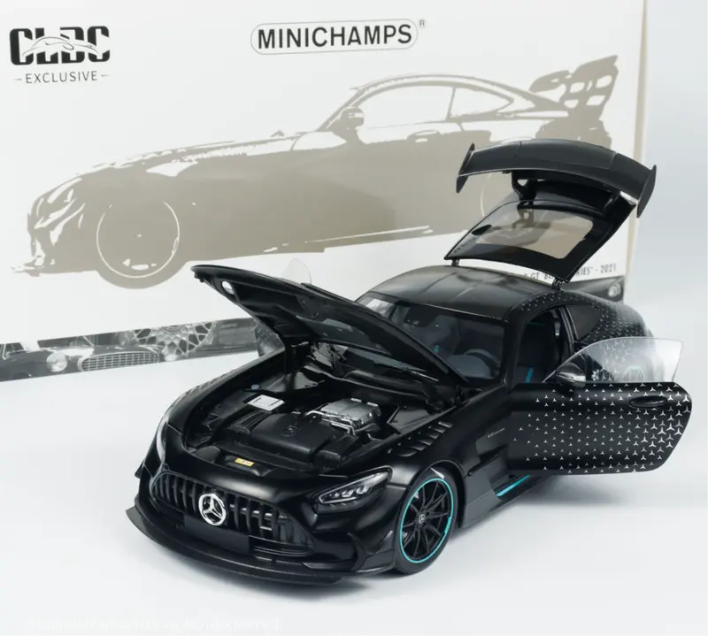 1:18 Mercedes-Benz Amg Gt V8 Black Series 2021 - Black One Edition -- Minichamps 1