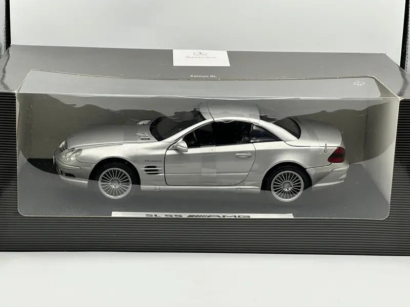 1:18 Mercedes-Benz Sl 55 Amg R230 -- Silver -- Maisto 1
