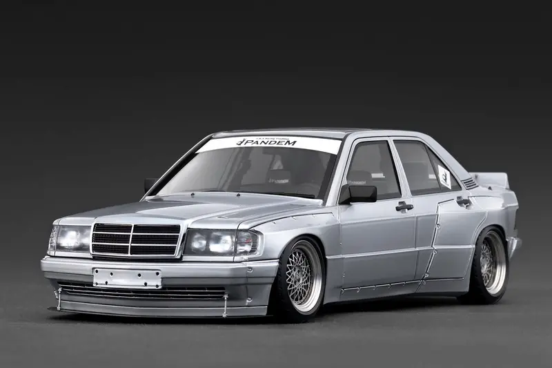 1:18 Mercedes-Benz W201 190E Pandem -- Silver -- Ignition Model Ig3768 1