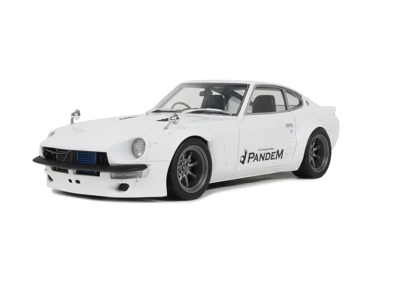 1:18 Nissan Fairlady Z Pandem -- White -- Ottomobile Ot1167 1