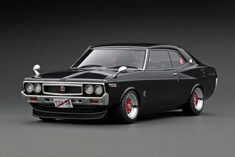 1:18 Nissan Laurel 2000Sgx (C130) -- Metallic Black -- Ignition Model Ig3138 1