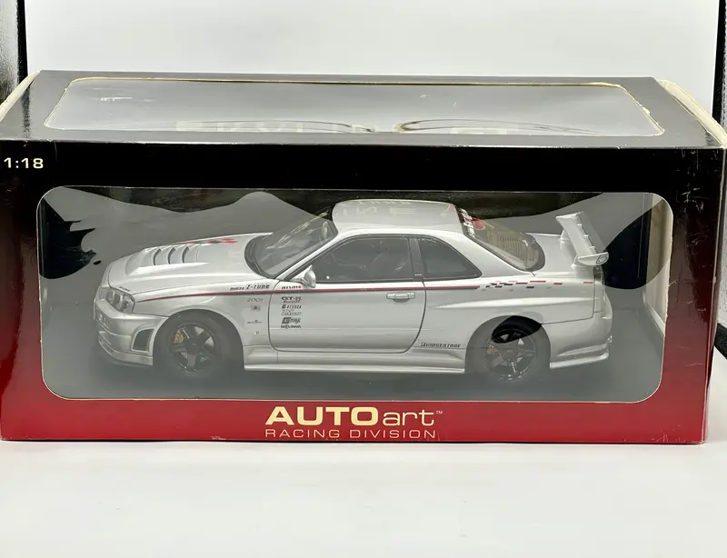 1:18 Nissan R34 Skyline Gt-R Nismo Z Tune -- Silver -- Autoart 80180 1