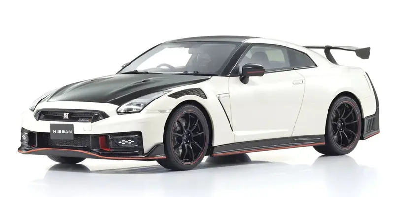 1:18 Nissan R35 Gt-R Nismo 2024 Special Edition -- White -- Kyosho Samurai 1