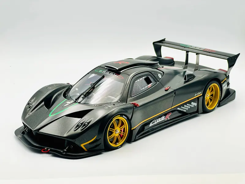 1:18 Pagani Zonda R (Revolucion) -- Carbon Fibre -- Autoart 78261 1
