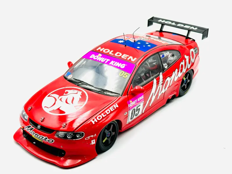 1:18 Peter Brock Holden 427 Monaro -- Diecast Expo -- Classic Carlectables 1