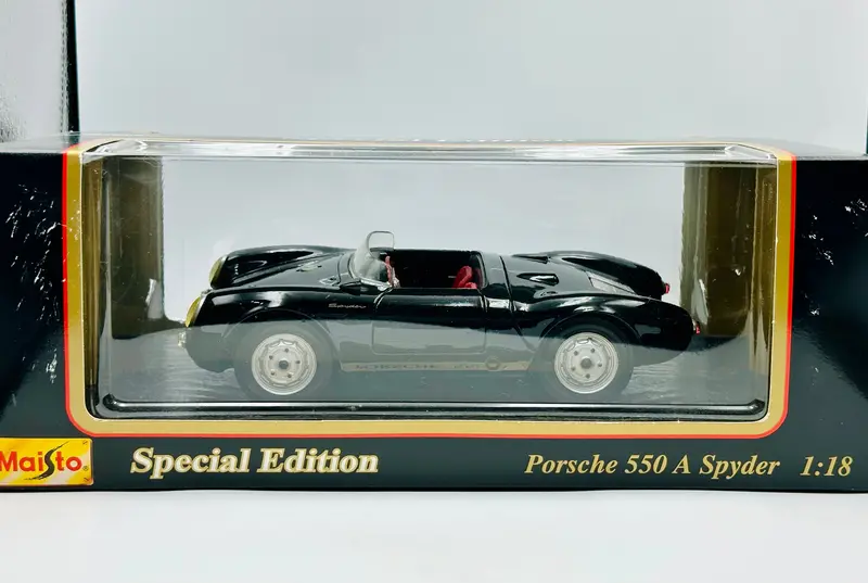 1:18 Porsche 550 A Spyder -- Black -- Maisto 1