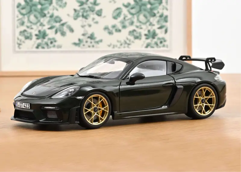 1:18 Porsche 718 Cayman Gt4 Rs Weissach 2023 -- Brewster Green -- Norev 1