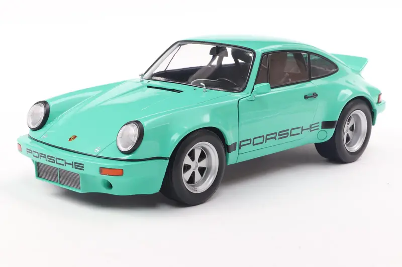 1:18 Porsche 911 Iroc 1974 -- Mint Green -- Solido 1