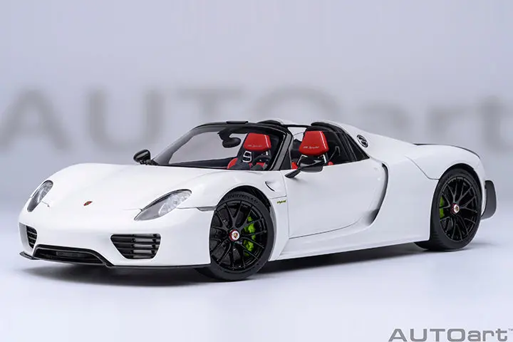 1:18 Porsche 918 Spyder Weissach Package -- White W/Red Interior -- Autoart 1