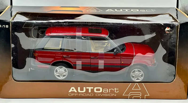 1:18 Range Rover 4.6 Hse -- Red -- Autoart 70013 1