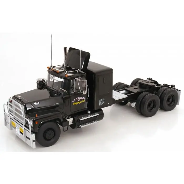 1:18 Rubber Ducky From "Convoy" - R.D. Trucking -- Mack Rl 700L -- Road Kings 1