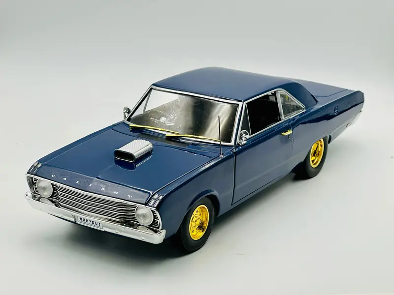 1:18 The Wog Boy W/Figurines - Vf Valiant Pacer *Chase Version* - Greenlight Dda 1