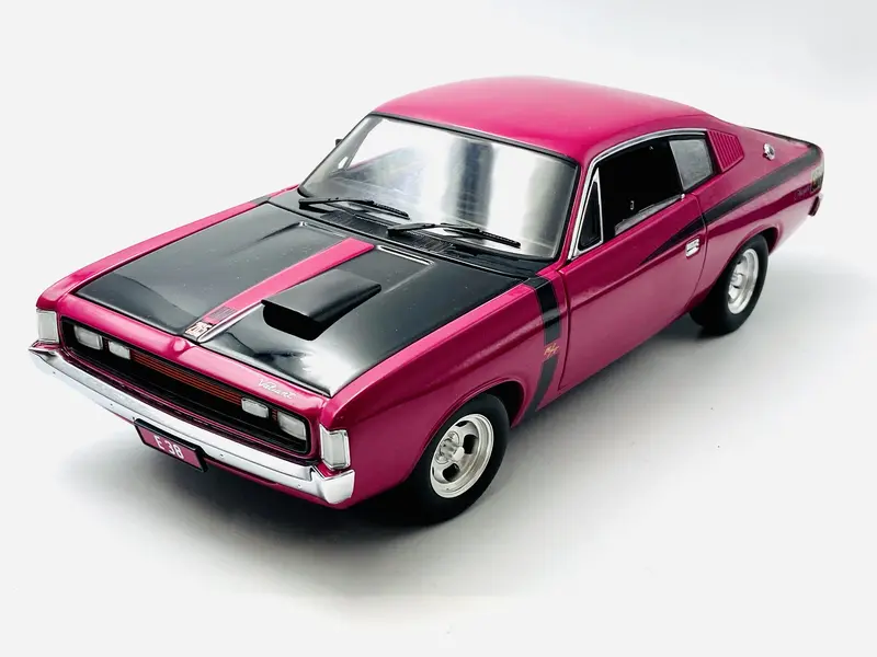 1:18 Valiant Charger E38 R/T 'Big Tank' -- Magenta (Purple) -- Classic Carlectab 1