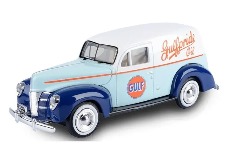 1:24 1940 Ford Sedan Delivery -- "Gulf" Light Blue / White -- Motormax 1