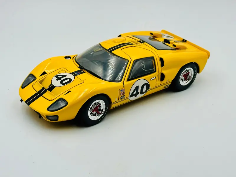1:24 1966 Ford Gt40 Mark Ii 7 Litre/427 -- #40 Yellow -- Wix Collectibles 1
