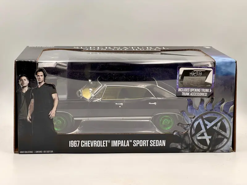 1:24 1967 Chevrolet Impala Sports Sedan - Supernatural *Chase Version*- Greenlig 1