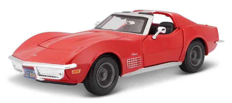 1:24 1970 Chevrolet Corvette Convertible -- Red -- Maisto 1