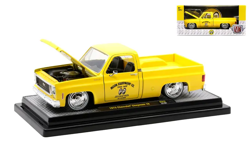 1:24 1973 Chevrolet Cheyenne 10 -- Mooneyes -- M2 Machines 1