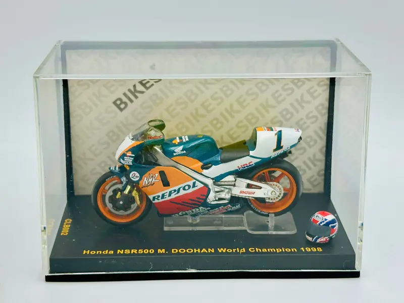 1:24 1998 Mick Doohan -- World Champion -- #1 Honda Nsr500 Repsol -- Ixo Models 1