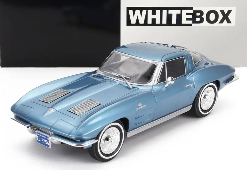 1:24 Chevrolet Corvette (C2) Stingray 1963 -- Light Blue Metallic -- Whitebox 1