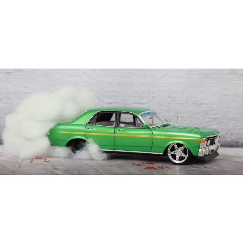 1:24 Ford Xw Falcon Gs -- Green Burnout Car -- Dda Collectibles 1