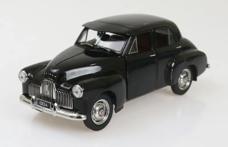 1:24 Holden Fx 48/215 Sedan -- Black -- Dda Collectibles 1