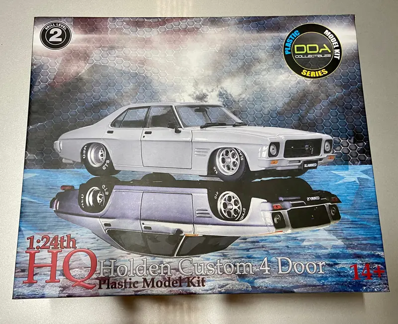 1:24 Holden Hq Monaro "Slammed" Turbo -- Plastic Kit -- Dda Collectibles 1