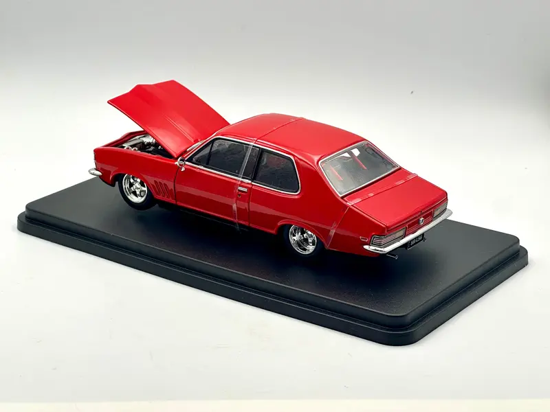 1:24 Holden Lc Torana "Hr Ls6" Turbocharged -- Red -- Dda Collectibles 2