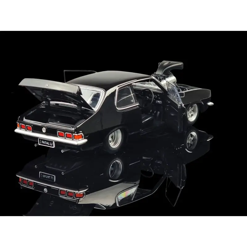 1:24 Holden Lj Torana Custom Supercharged -- Black/Blue -- Dda Collectibles 2