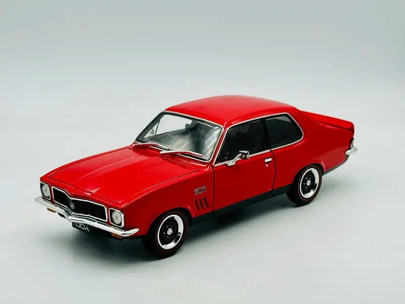 1:24 Holden Lj Torana Gtr Xu-1 -- Metallic Red -- Dda Collectibles: Sfragismeno 1