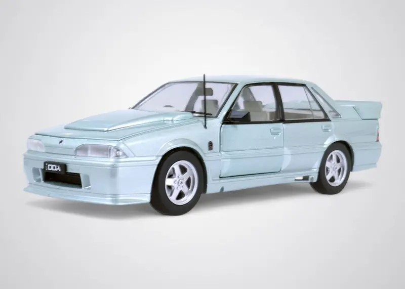 1:24 Holden Vl Commodore Walkinshaw -- Panorama Silver -- Dda Collectibles 1