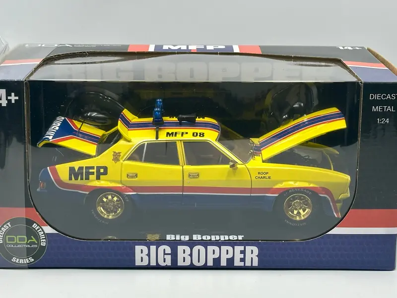1:24 Mad Max -- "Big Bopper" Interceptor *Chase Version* W/Gold Accents -- Dda 1