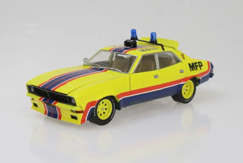1:24 Mad Max -- "Big Bopper" Interceptor -- Ford Xb Falcon -- Dda Collectibles 1