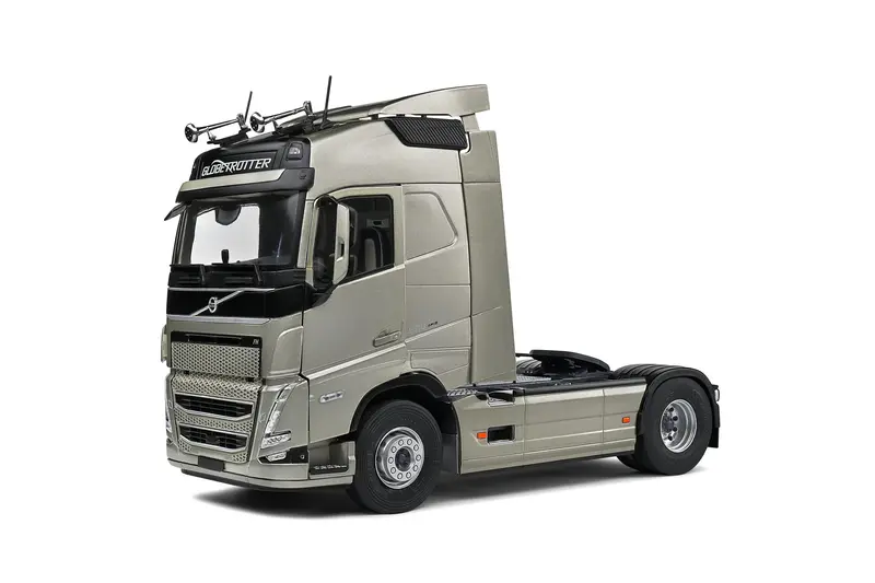 1:24 Volvo Fh16 Globetrotter Xl 2021 Semi Truck -- Nordic Light Bronze -- Solido 1