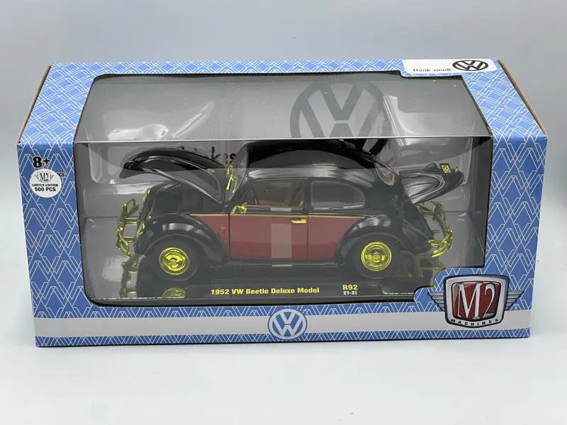 1:24"Chase" 1952 Vw Beetle Deluxe Model -- Black/Maroon -- M2 Machines 1