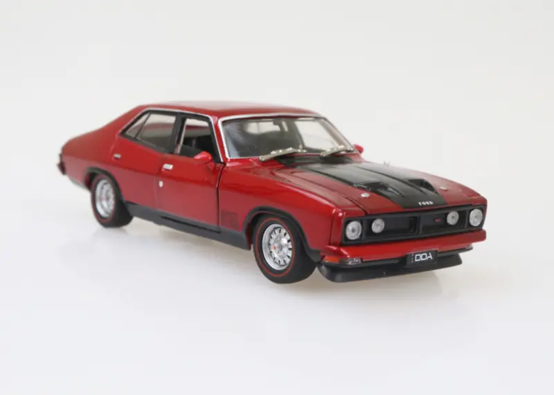 1:32 Ford Xb Falcon Gt Sedan -- Red -- Dda Collectibles 1