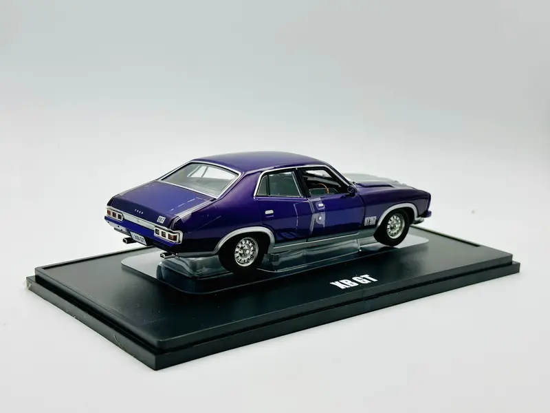 1:32 Ford Xb Gt Falcon Sedan -- Dark Shadows Purple -- Dda Collectibles 2