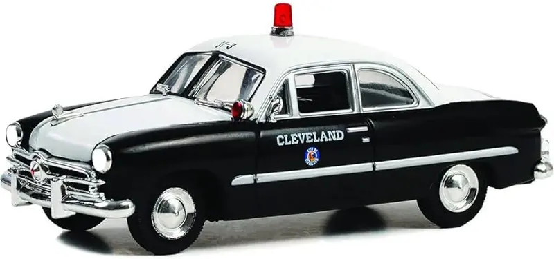 1:43 1949 Ford -- Cleveland Police Car -- Greenlight 1